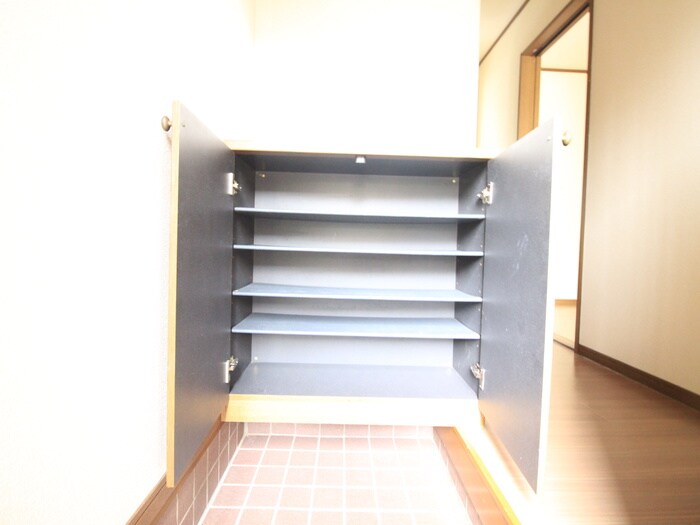 物件内観写真17　(靴箱)