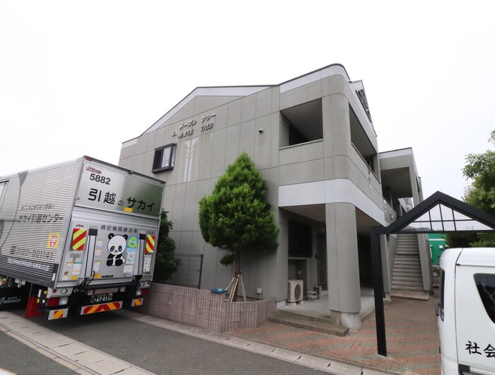ＭＡＰＬＥ　ＴＲＥＥの物件外観写真