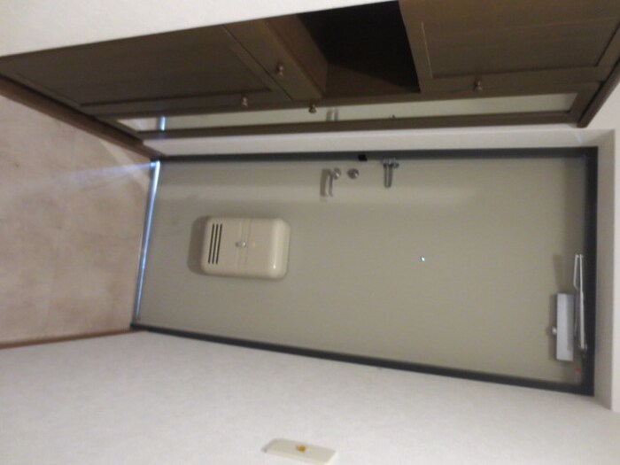 物件内観写真12　(玄関)