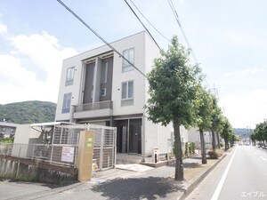 アイリスコ－トＡ外観写真