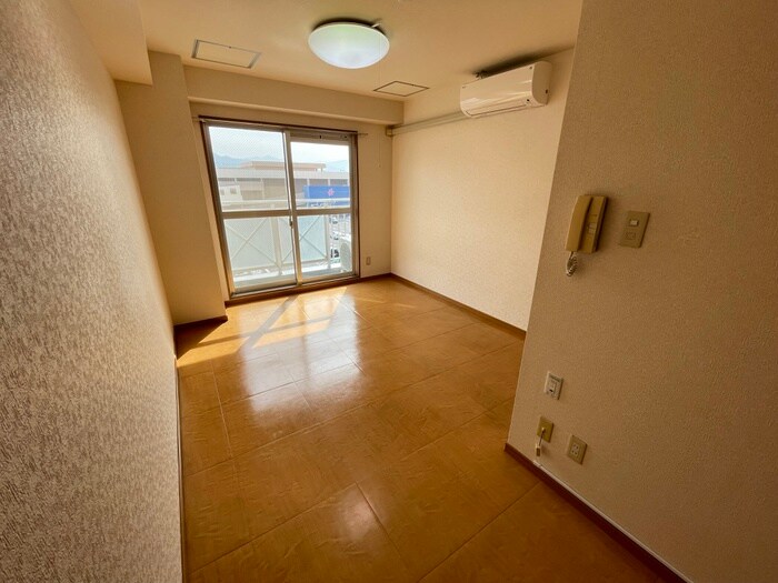 物件内観写真6　(居室)