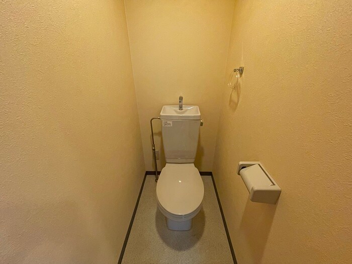 物件内観写真10　(トイレ)