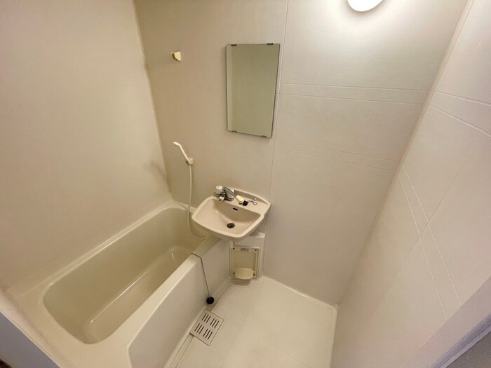 物件内観写真12　(バス／シャワールーム等)