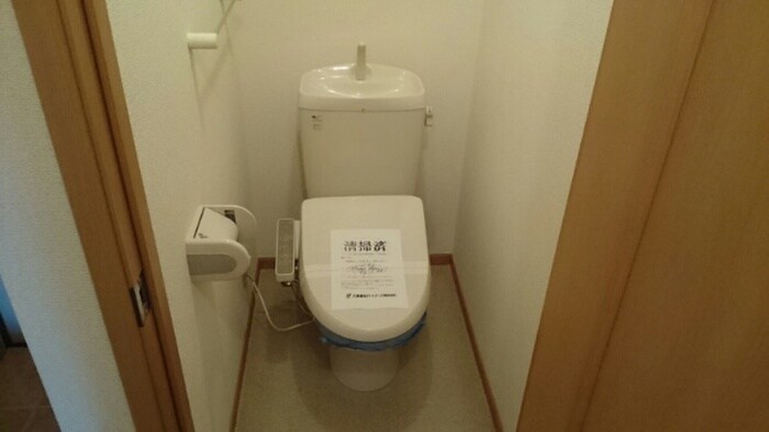 物件内観写真8　(トイレ)