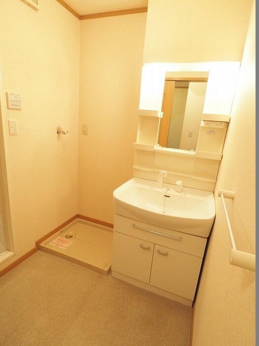 物件内観写真9　(洗面)