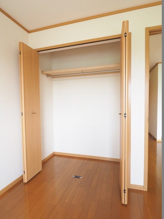 物件内観写真12　(収納)