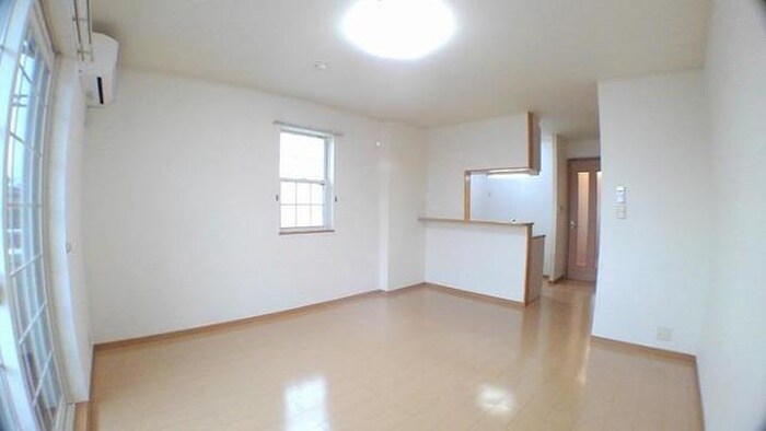 物件内観写真2　(居室)