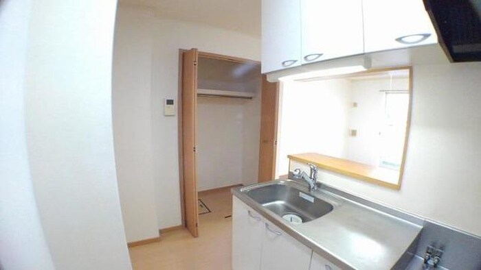 物件内観写真6　(収納)