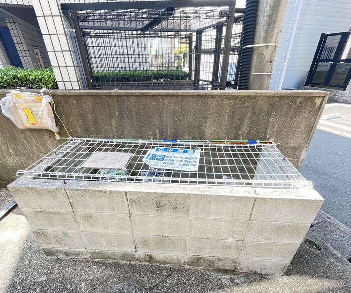 物件外観写真6　(外観写真)