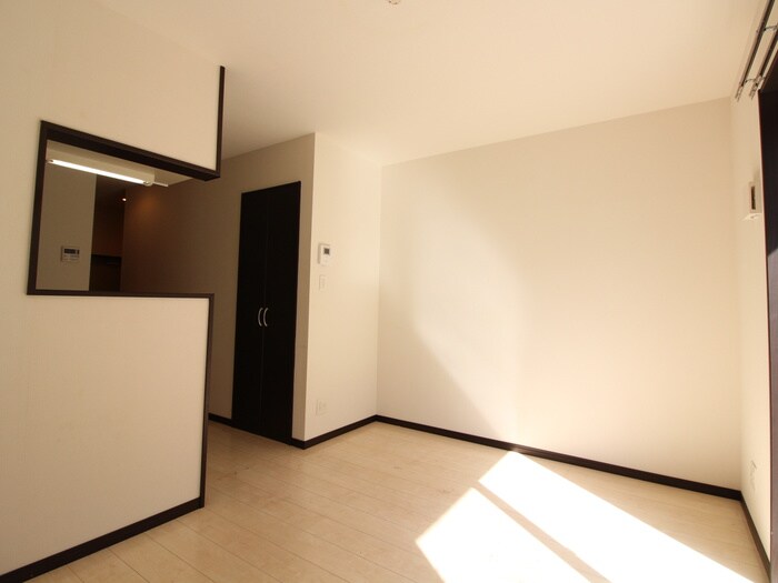 物件内観写真4　(居室)