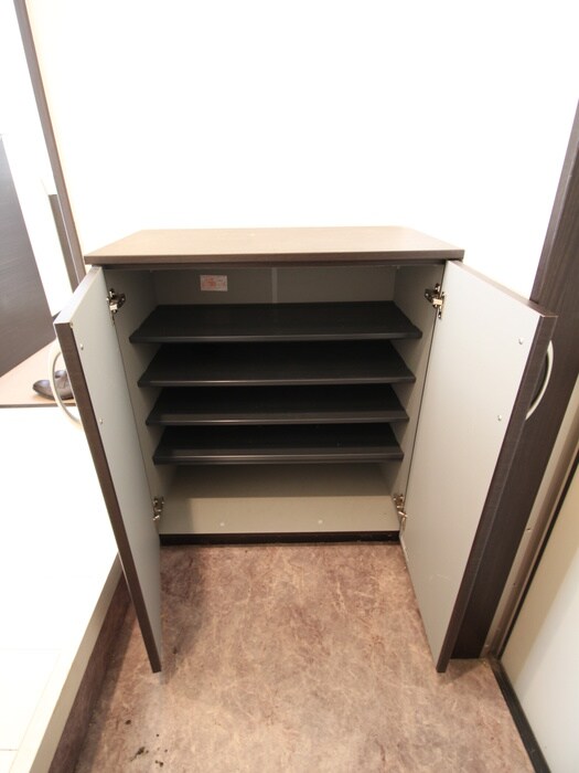 物件内観写真12　(靴箱)