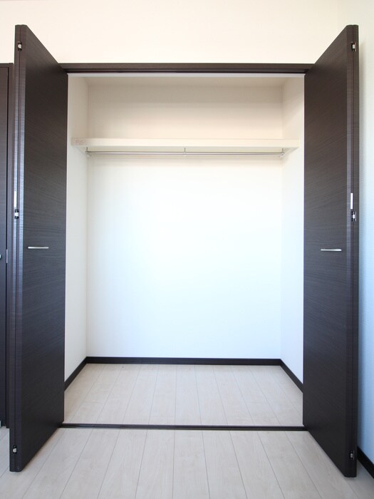 物件内観写真16　(収納)