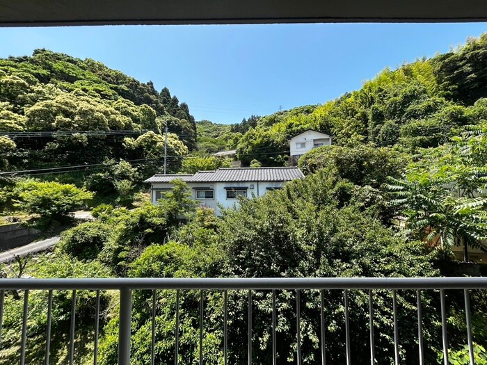 物件内観写真15　(室内からの展望)