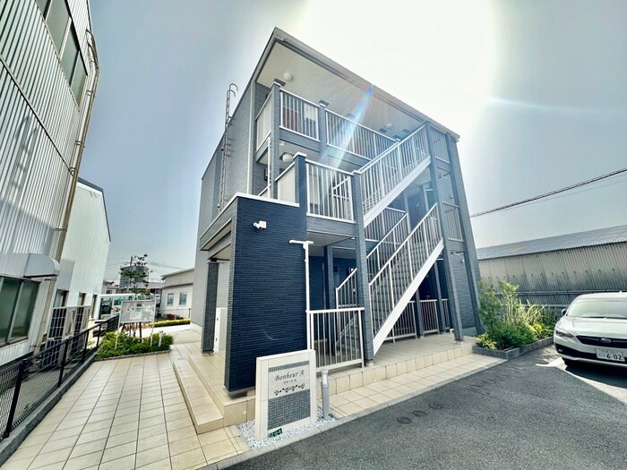 物件外観写真1　(外観写真)