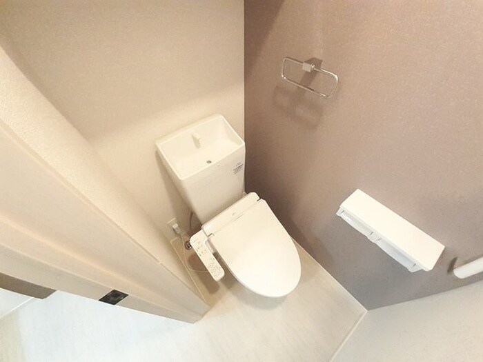 物件内観写真10　(トイレ)