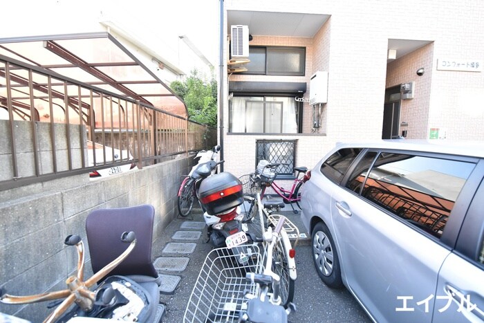 物件外観写真5　(駐輪場)