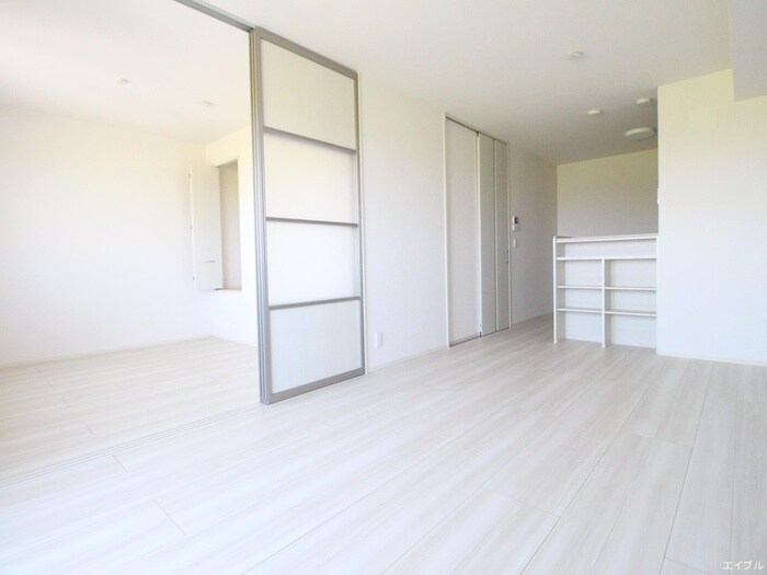 物件内観写真5　(居室)