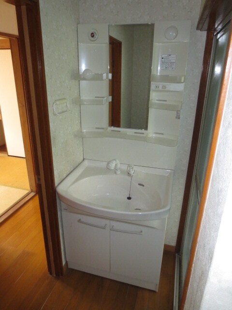 物件内観写真13　(洗面)