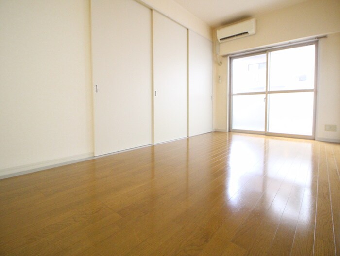 物件内観写真10　(居室)