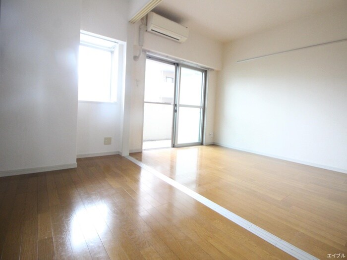 物件内観写真10　(居室)