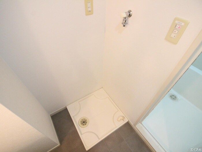 物件内観写真22　(洗濯機置場)