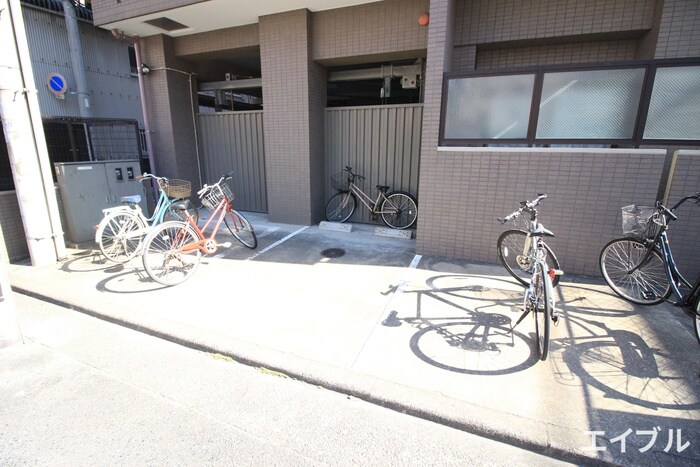 物件外観写真5　(駐輪場)