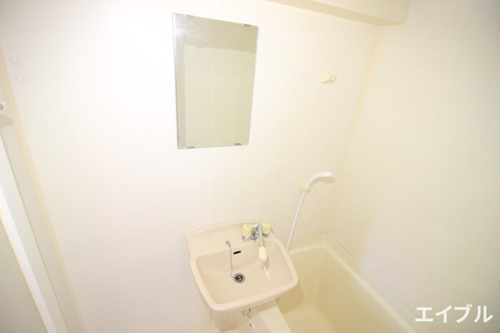 物件内観写真10　(洗面)