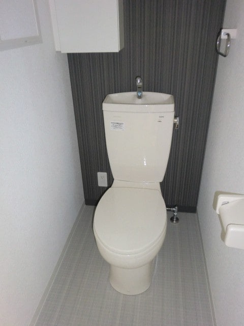 物件内観写真8　(トイレ)