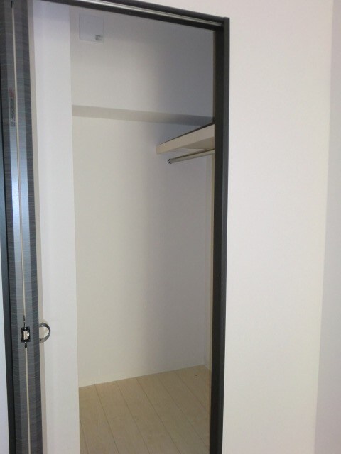 物件内観写真11　(収納)