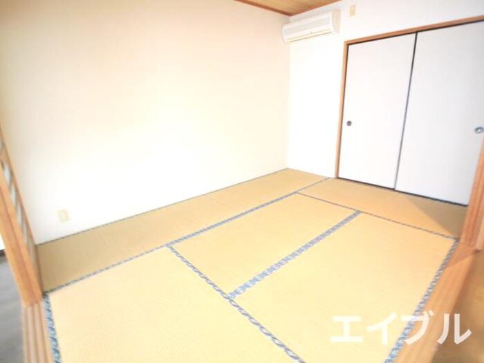 物件内観写真8　(居室)