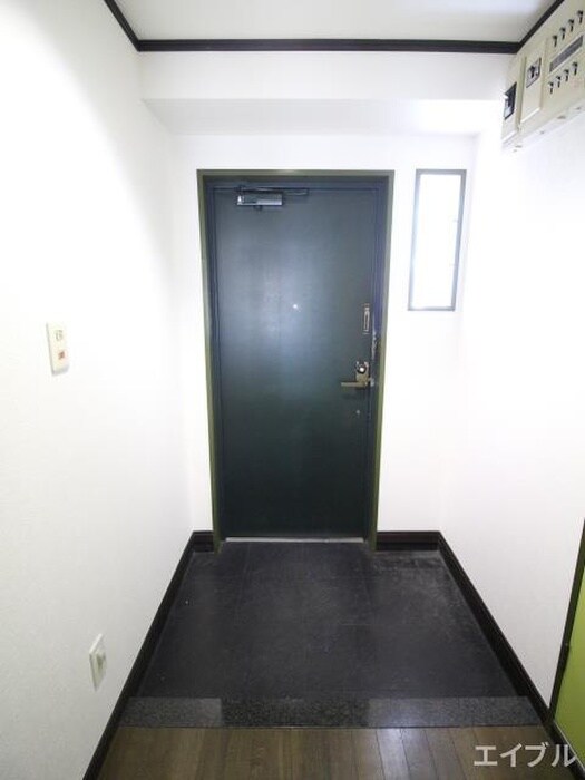 物件内観写真15　(玄関)