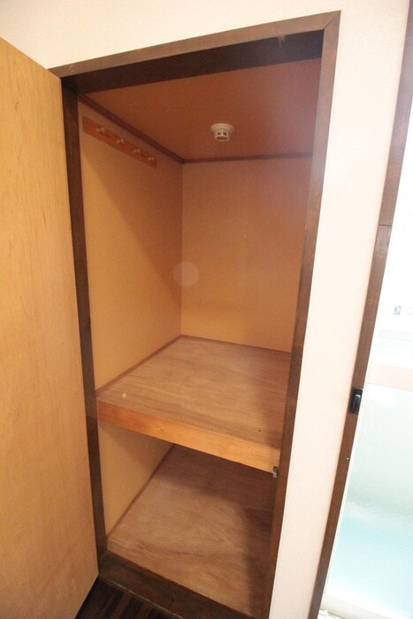 物件内観写真15　(収納)
