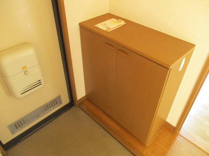 物件内観写真7　(靴箱)