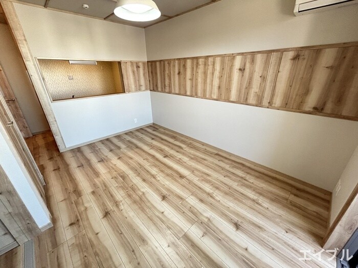 物件内観写真8　(居室)