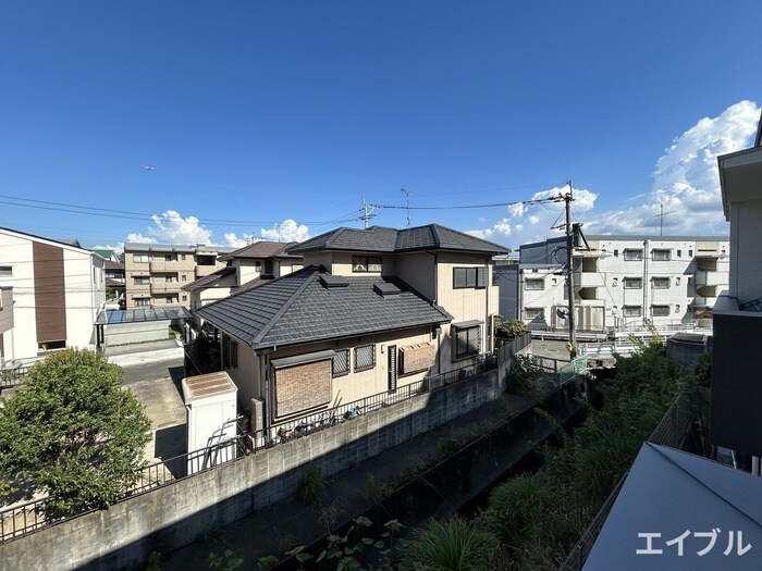 物件内観写真18　(室内からの展望)