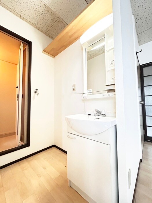 物件内観写真5　(洗面)