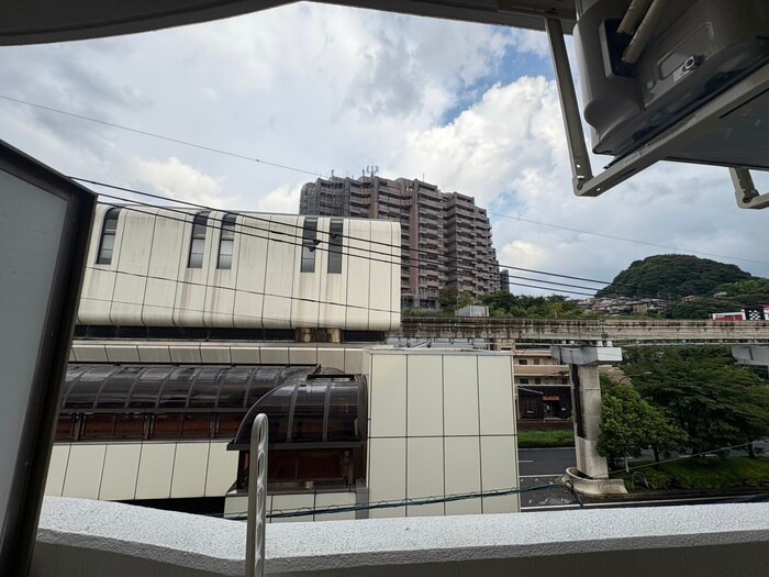 物件内観写真14　(室内からの展望)