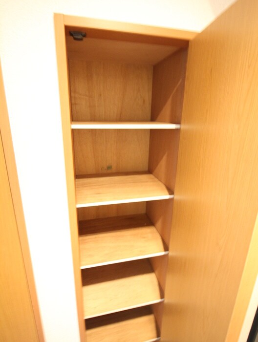 物件内観写真18　(靴箱)