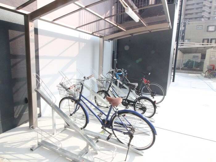 物件外観写真3　(駐車場)