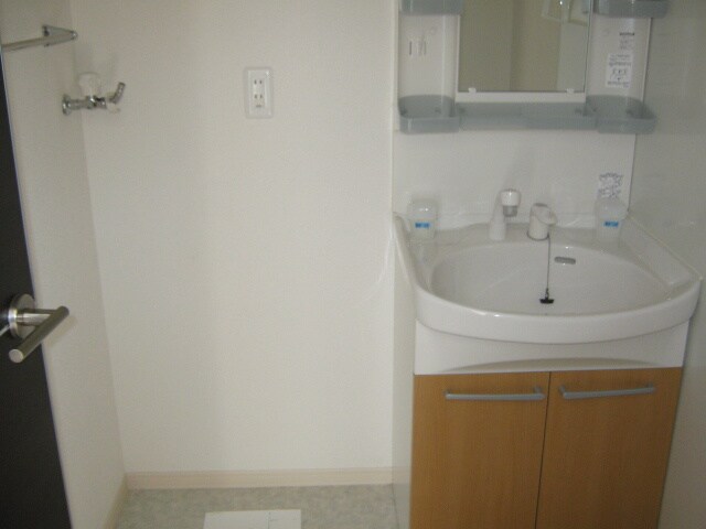 物件内観写真10　(洗面)