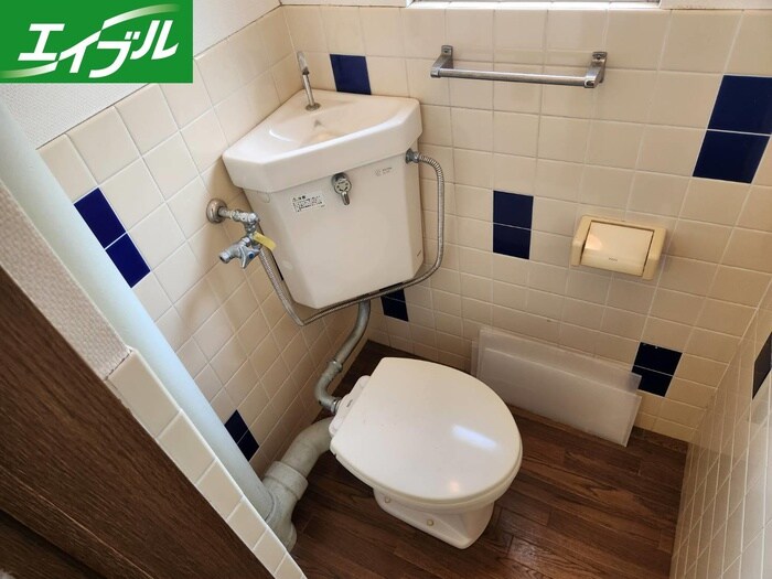 物件内観写真11　(トイレ)