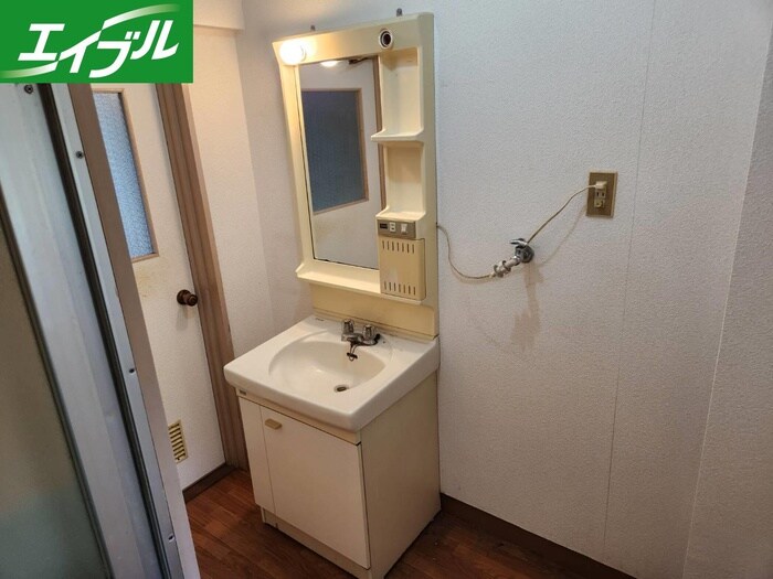 物件内観写真12　(洗面)