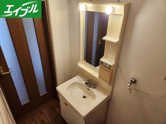 物件内観写真12　(洗面)