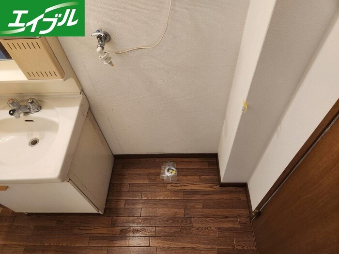 物件内観写真20　(洗濯機置場)