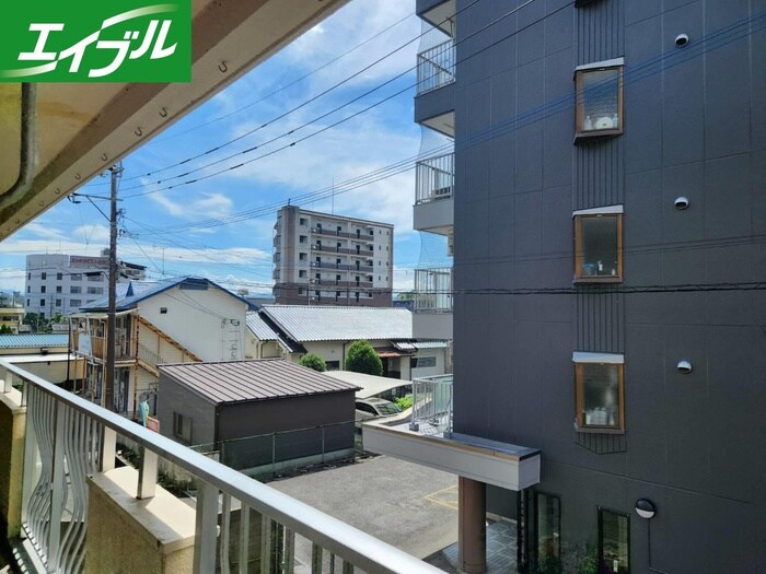 物件内観写真22　(室内からの展望)