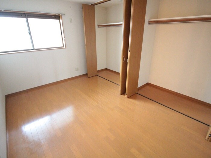 物件内観写真13　(収納)