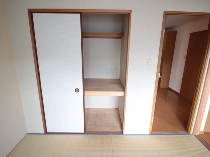 物件内観写真15　(収納)