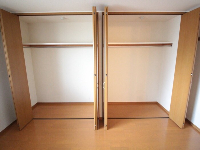 物件内観写真16　(収納)