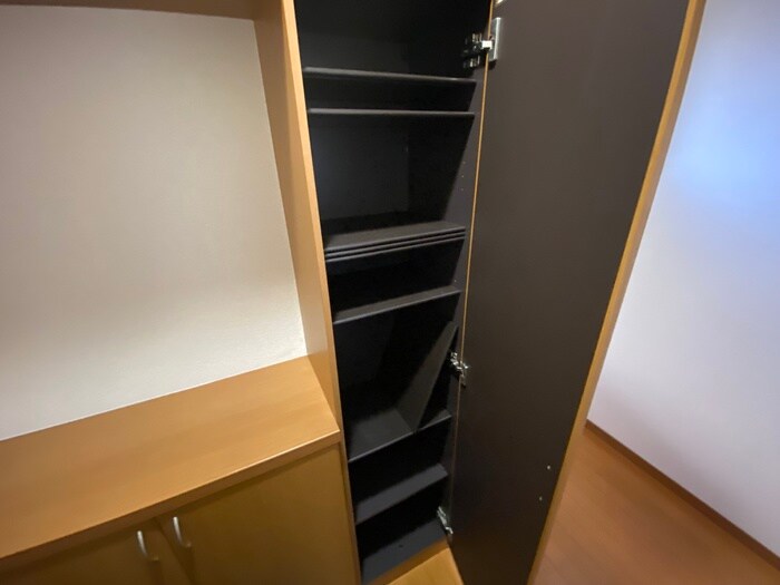 物件内観写真17　(収納)