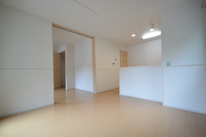 物件内観写真4　(居室)